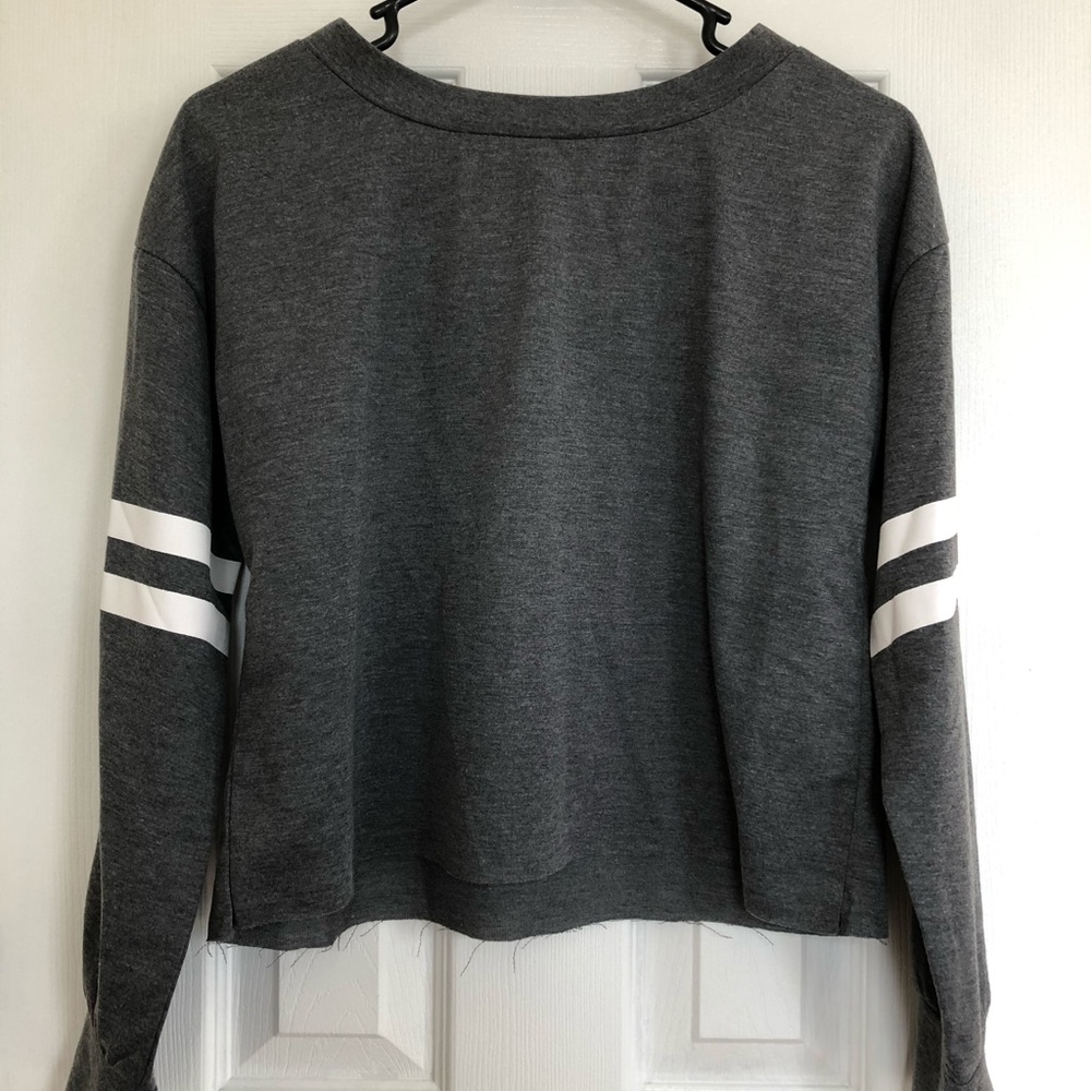 Long sleeve crop top